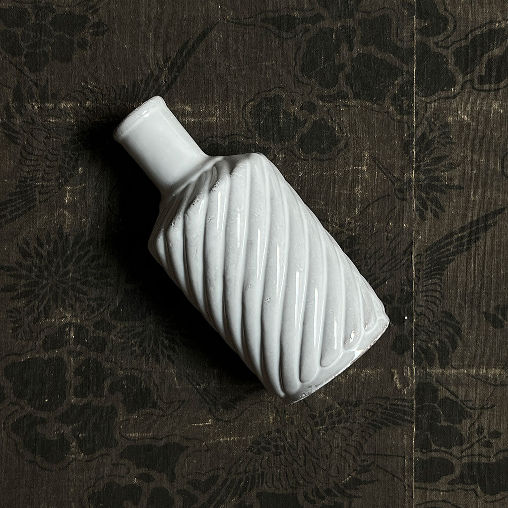 Astier de Villatte Round Peggy Bottle Vase – PATCH NYC