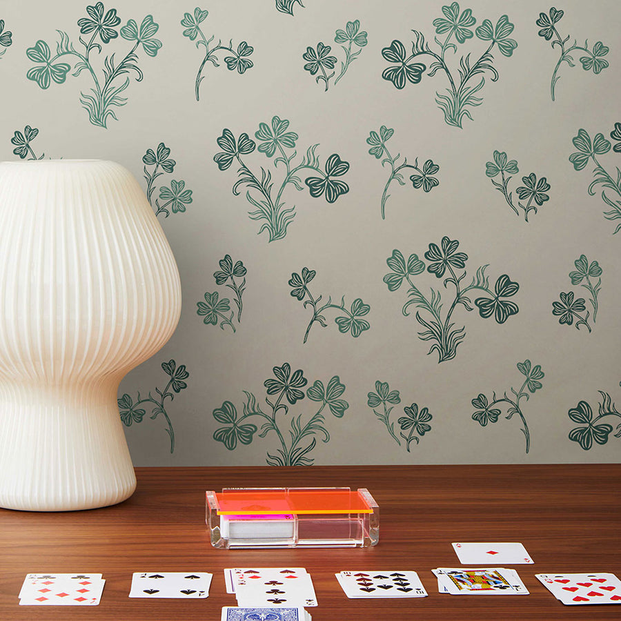 Lucky (French Gray) Wallpaper