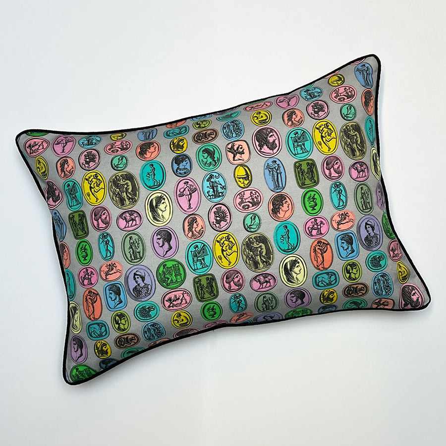 Intaglio Primo in Macaron Decorative Pillows