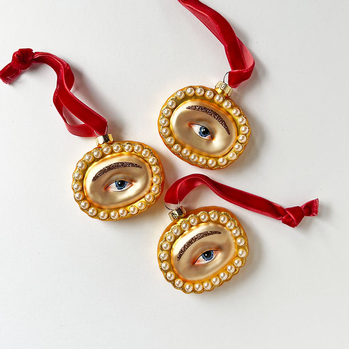 Lover's Eye with Pearl Border Glass Ornament