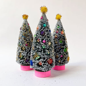 Retro Holiday Bristle Tree: Pink Base Medium