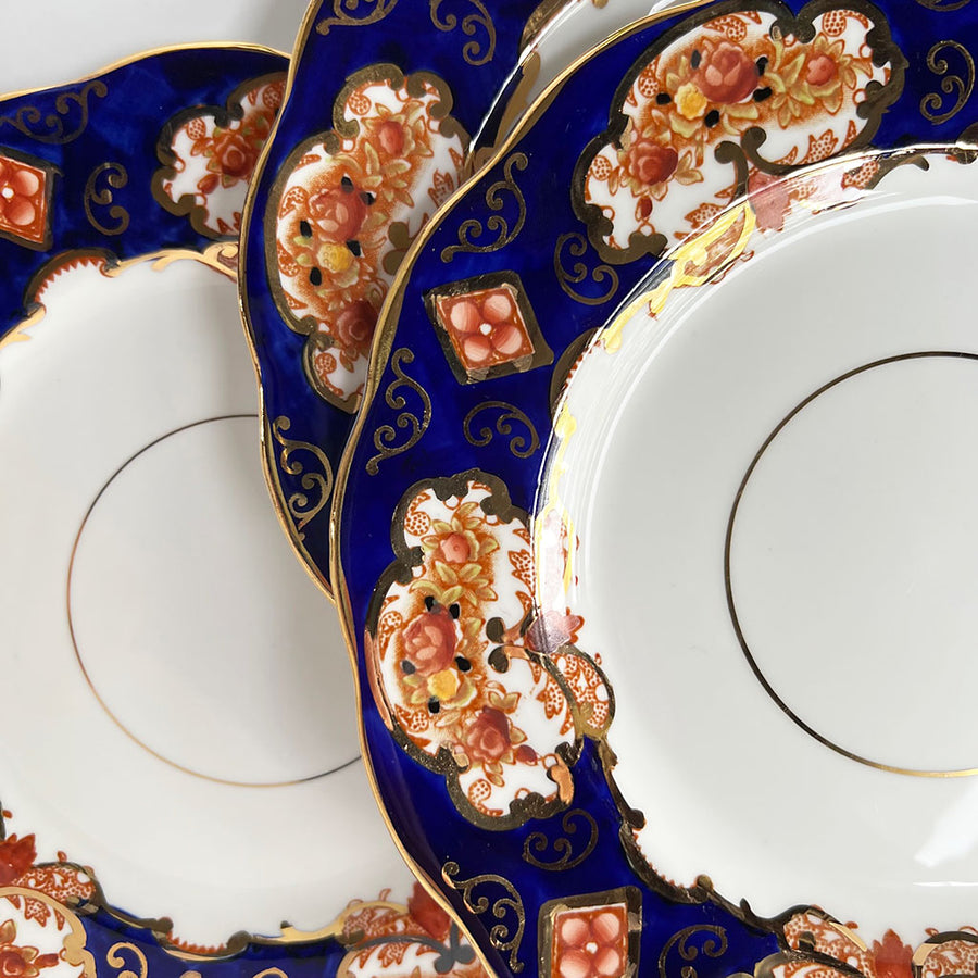 Vintage Royal Albert Heirloom Medium Plates Made in England (Set of 4)