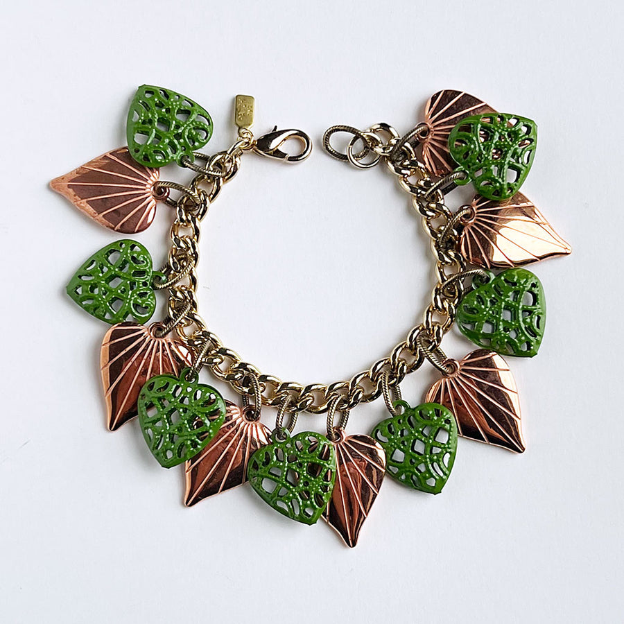 Forest Green & Metal Hearts Bracelet
