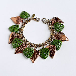 Forest Green & Metal Hearts Bracelet