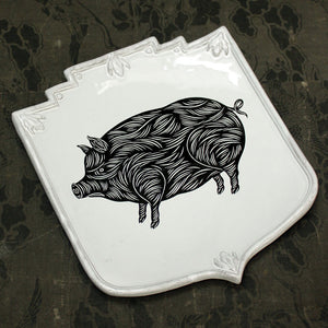 Pig Shield Platter {PLTPTC28}