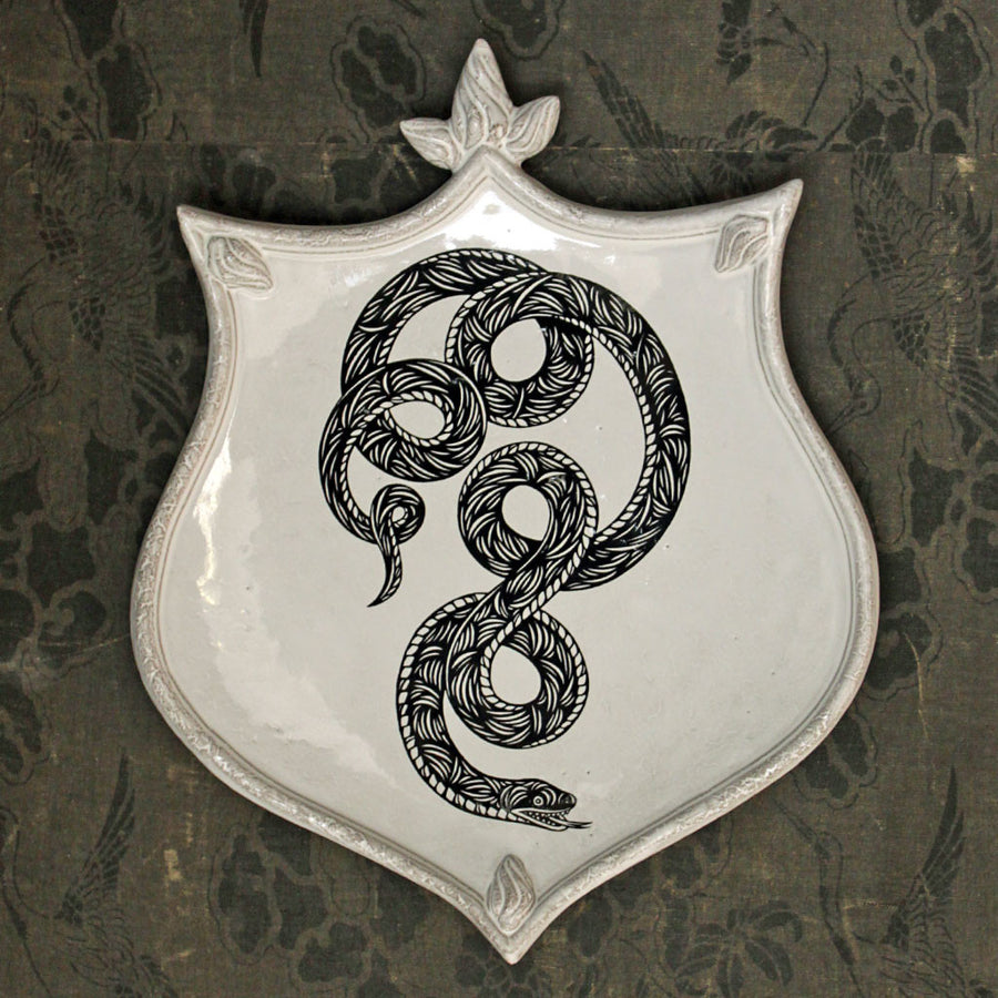Serpent Shield Platter {PLTPTC37}