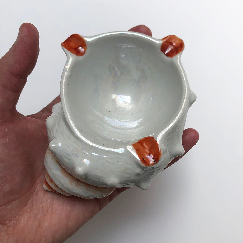 SOLD • Vintage brass seashell ashtray 🐚 New to MALOFTA #seashell